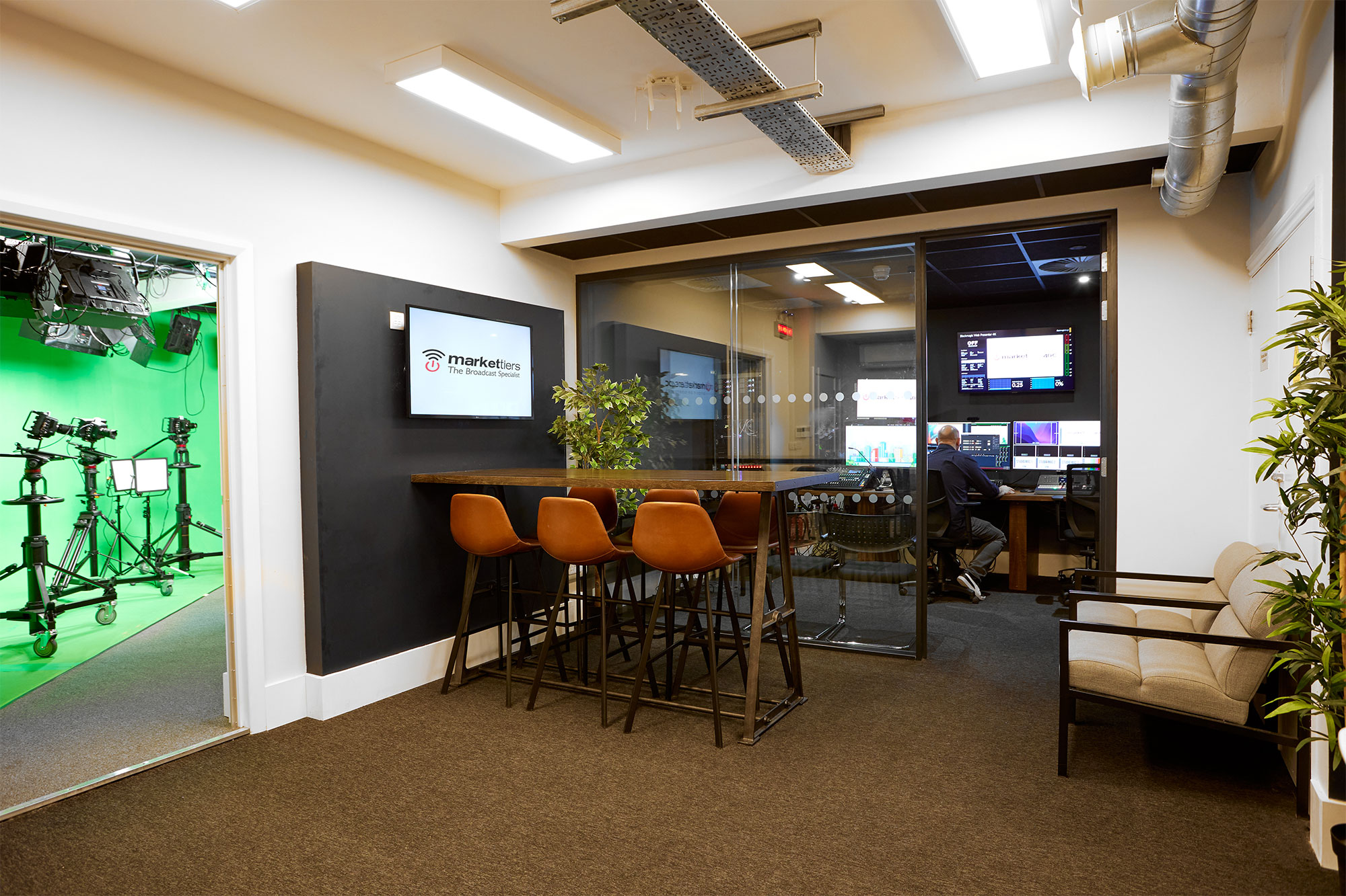 image_2025-09-02_114420504